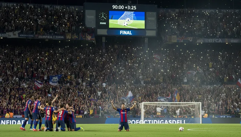 Illustration of barca: A nickname for FC Barcelona, a football club.